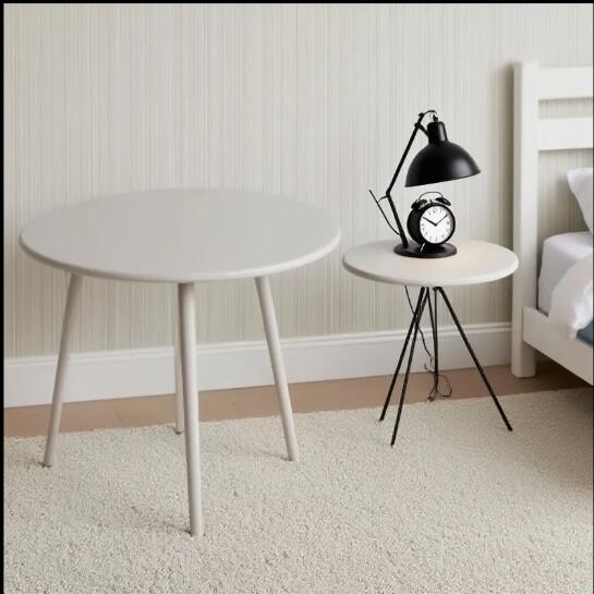 mesa auxiliar de tres patas