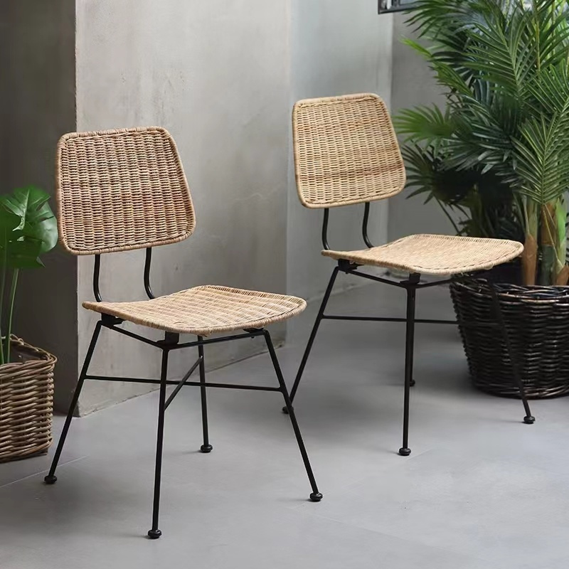 Chaise de bureau en rotin