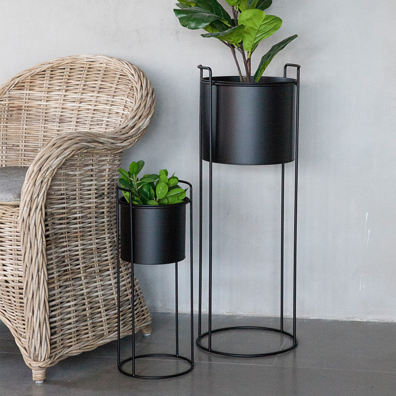 Black Plant Stand 