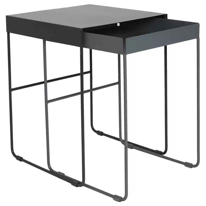 طاولات جانبية متداخلة