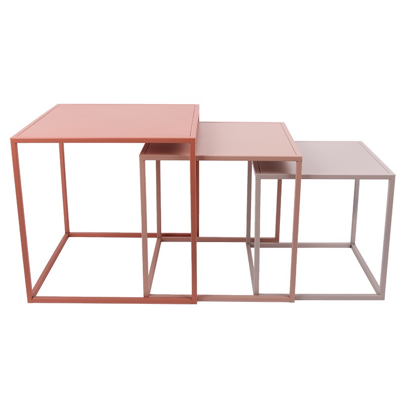 Table d'appoint carrée en métal