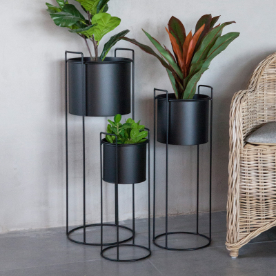 Black Plant Stand 