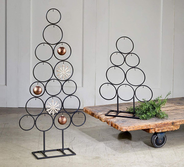 Elegant Christmas tree decorations