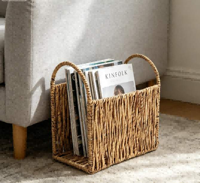 Seagrass Magazine Holder
